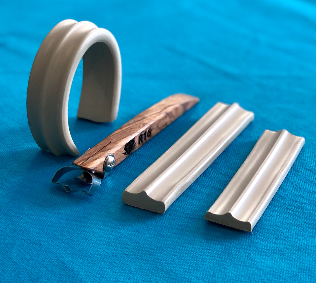 R16 Double Concave Handheld Clay Extruder Tool