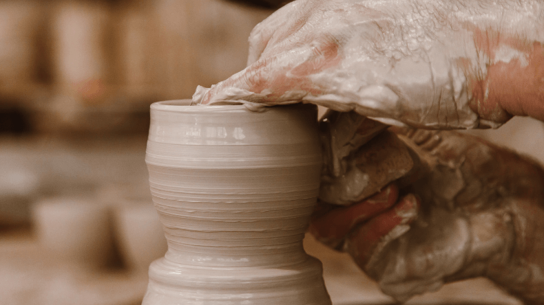 The 4 Types of Clay Used In Ceramics